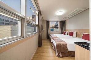 Minibar, desk, soundproofing, free WiFi