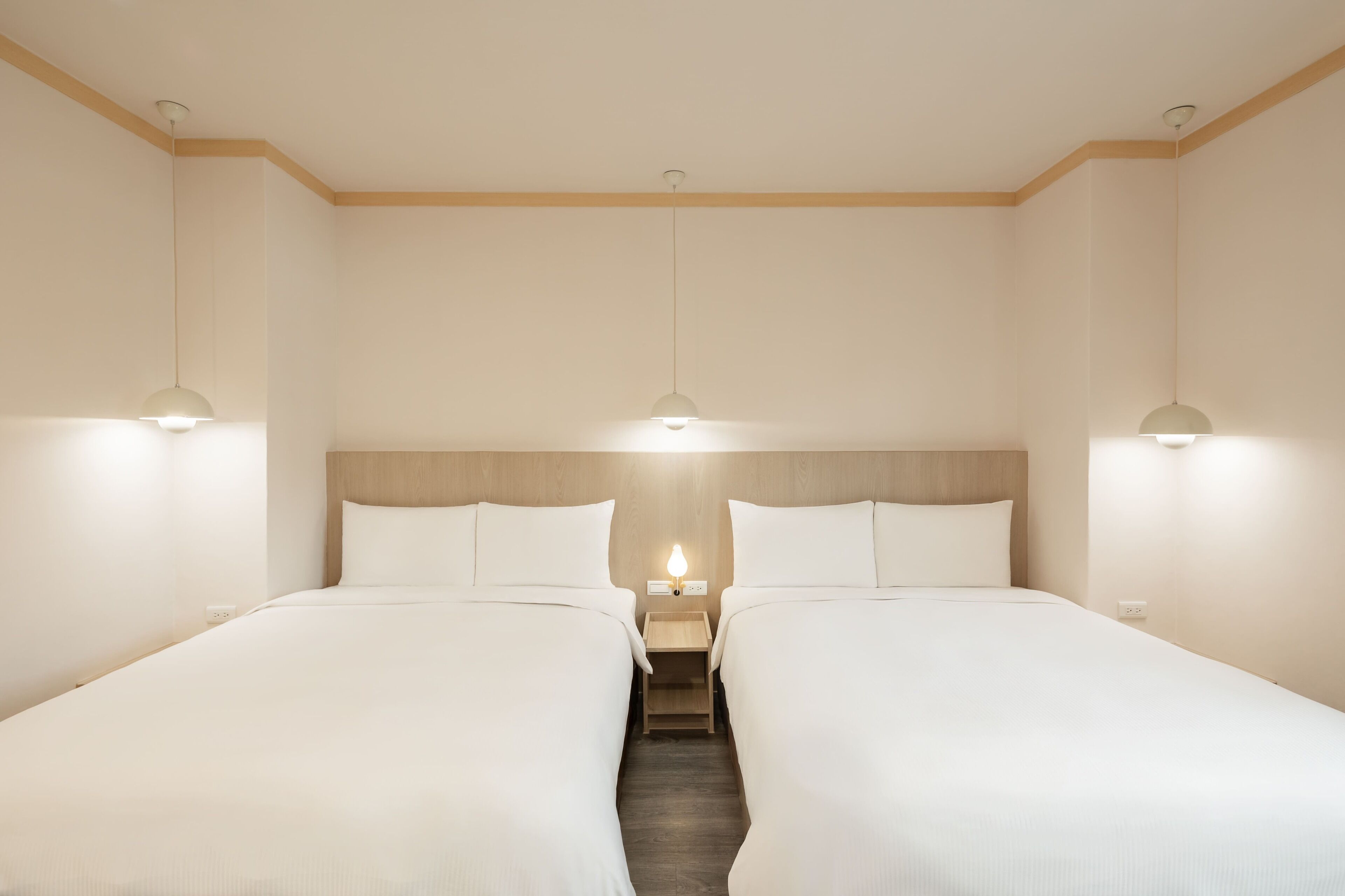 comfort quadruple room | 1 bedroom, desk, soundproofing, free wifi