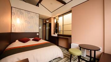 Modern Japanese Double Room with Shared Hot Spring Access, Non-Smoking | Free WiFi