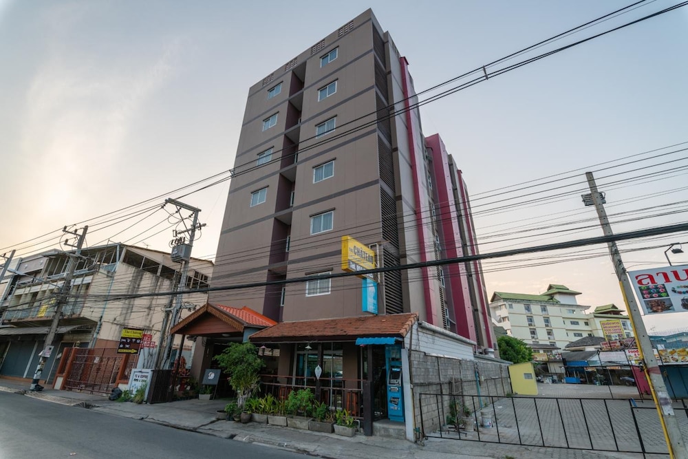 The Chateau Chiang Mai Residence