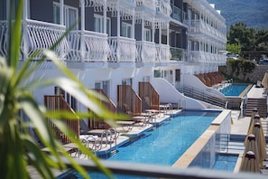 Premium bedding, in-room safe, soundproofing, free WiFi - Ramada By Wyndham Fethiye Oludeniz (Fethiye)