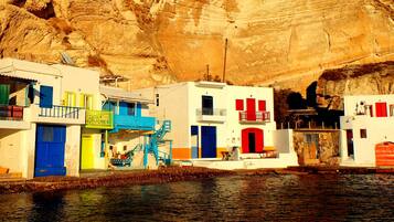 Fassade der Unterkunft – Abend/Nacht