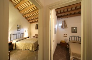 Romantic Apartment, 2 Bedrooms, Kitchenette - Erice Pietre Antiche (Erice)