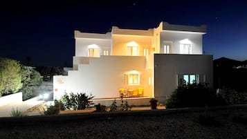 Fasade – kveld/natt