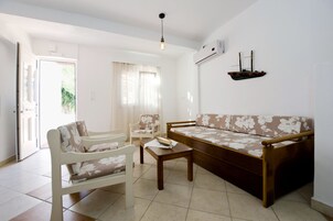 40-inch LCD TV with digital channels, TV