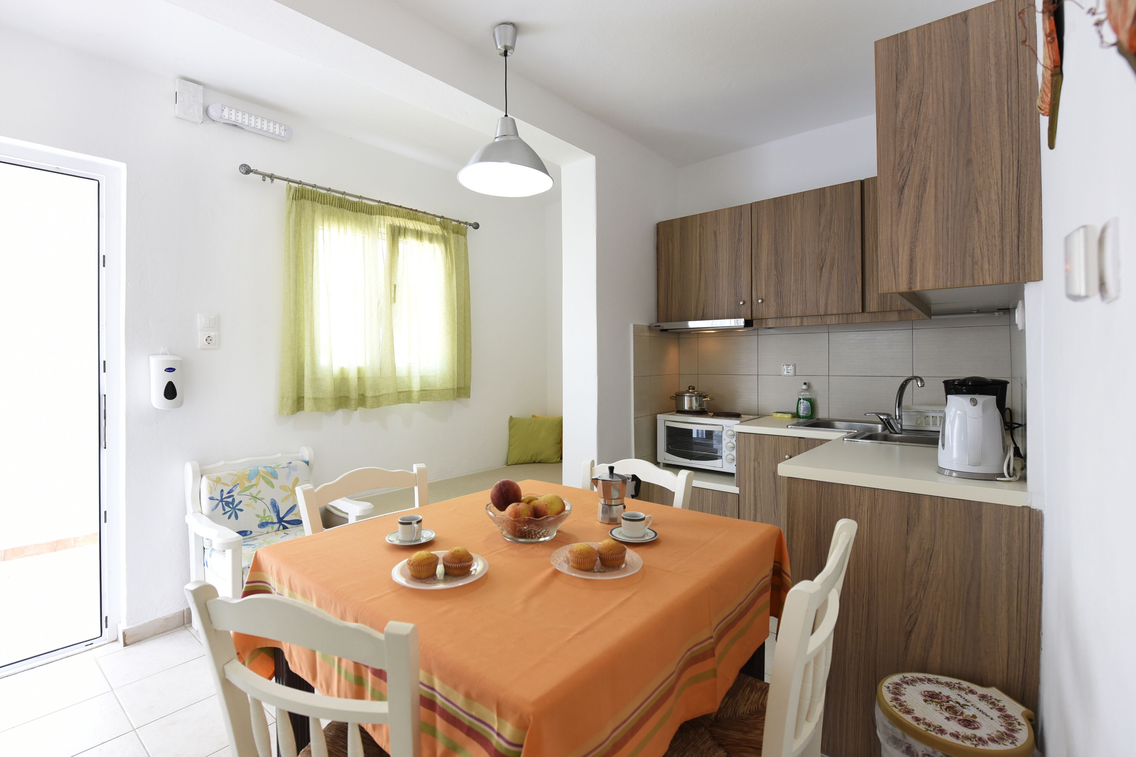 standard apartment | living room | 40-inch lcd tv with digital channels, tv