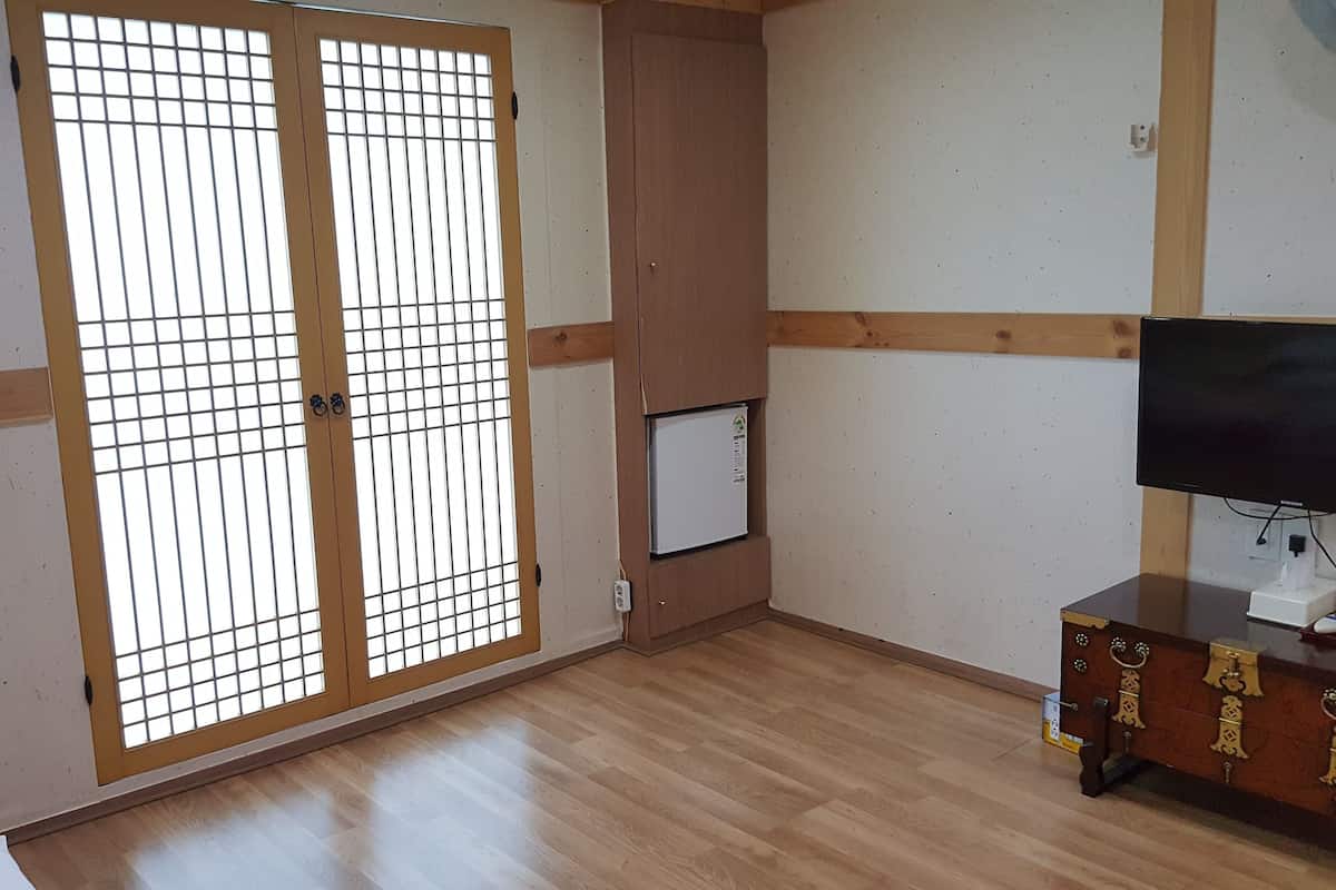 Ondol Family Room (4 Persons)
