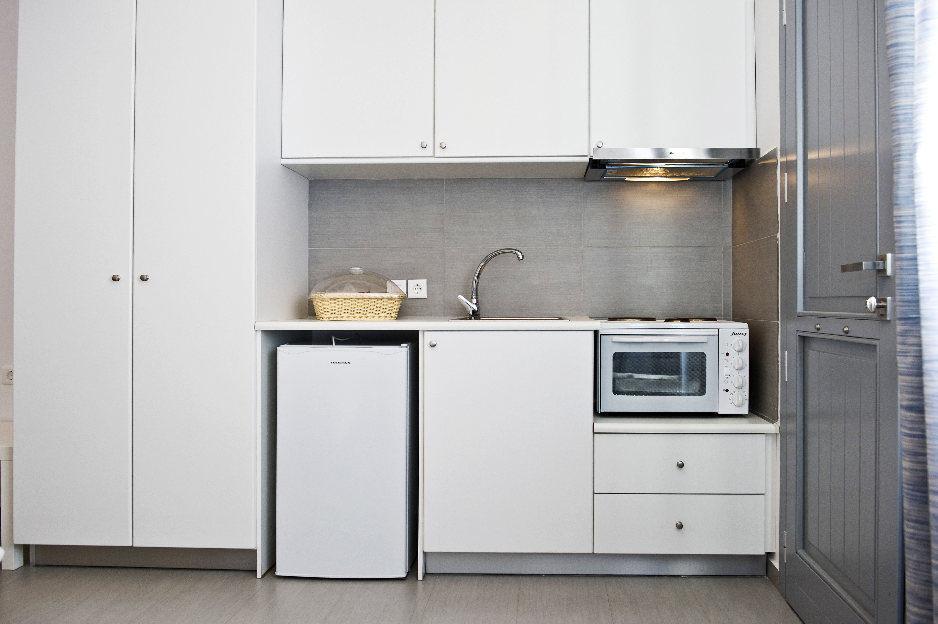 superior studio | mini fridge