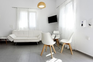 Superior Studio | Living area