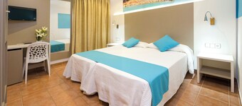 Hostal Residencia Adelino