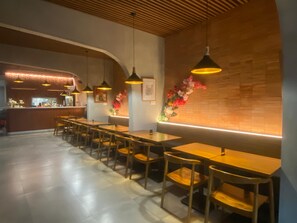 Restaurant - Horison Inn Laksana Solo (Surakarta)