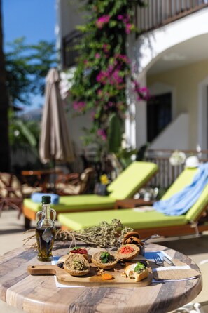 2 outdoor pools, open 9:00 AM to 7:00 PM, pool umbrellas, sun loungers - Trefon Hotel Apartments and Suites (Rethymno)