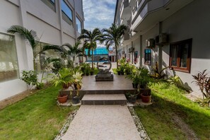 Property grounds - Sylvia Hotel Maumere (Maumere)