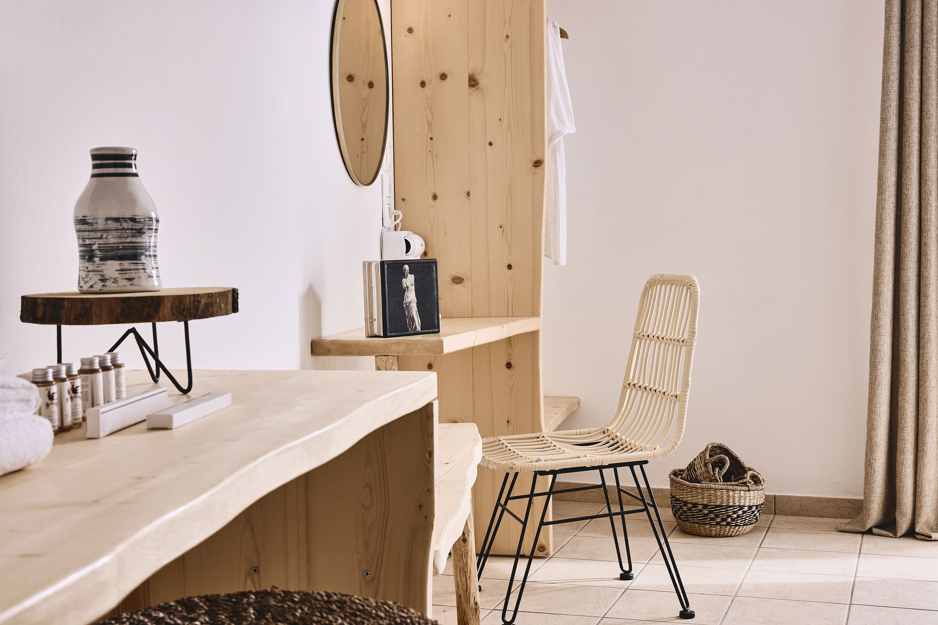 1 bedroom, in-room safe, soundproofing, free cots/infant beds