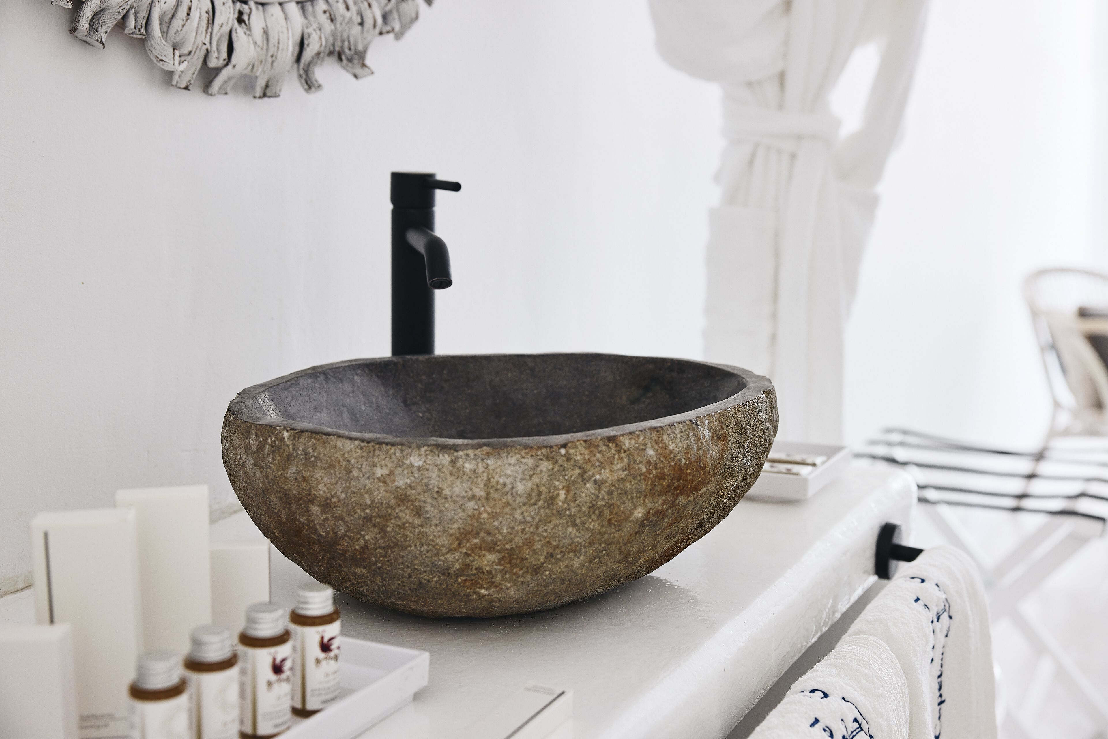 superior double room, 1 double or 2 single beds | bathroom | shower, free toiletries, hair dryer, towels