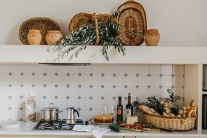 Estúdio | Cozinha privada | Geladeira, cooktop, lava-louças, chaleira elétrica