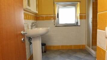 Apartment (Cavalluccio) | Bathroom