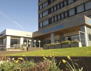 Front of property - Hotel Melinda (Ostend)