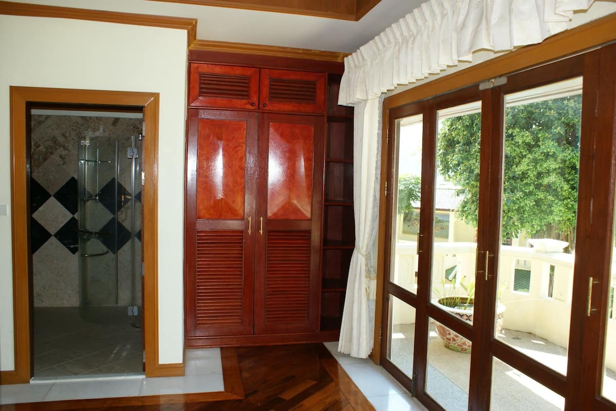 Executive-Villa