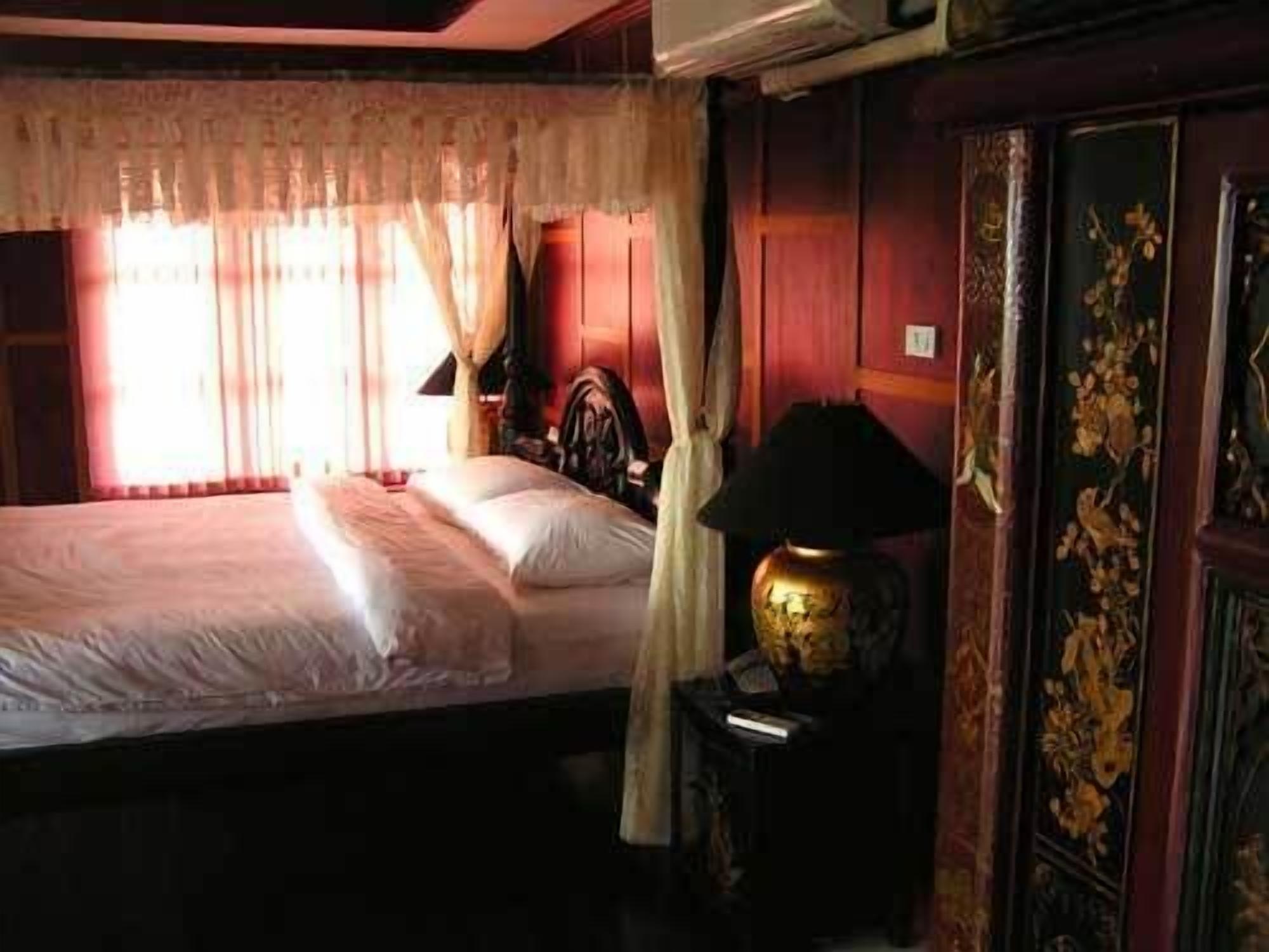 presidential suite | 2 bedrooms, in-room safe, individually decorated, individually furnished