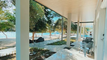Deluxe Double or Twin Room, Beachfront (Cottage Beachfront) | Terrace/patio