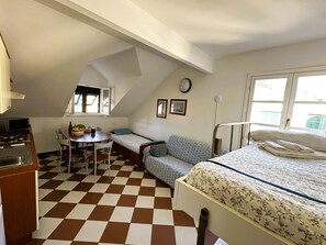 Economy appartement, 1 slaapkamer (6pax) | Een kluis op de kamer, een strijkplank/strijkijzer, gratis wifi