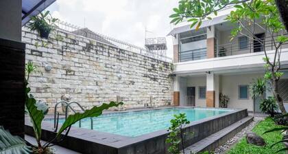 Dinasty Smart Hotel