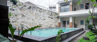 Dinasty Smart Hotel