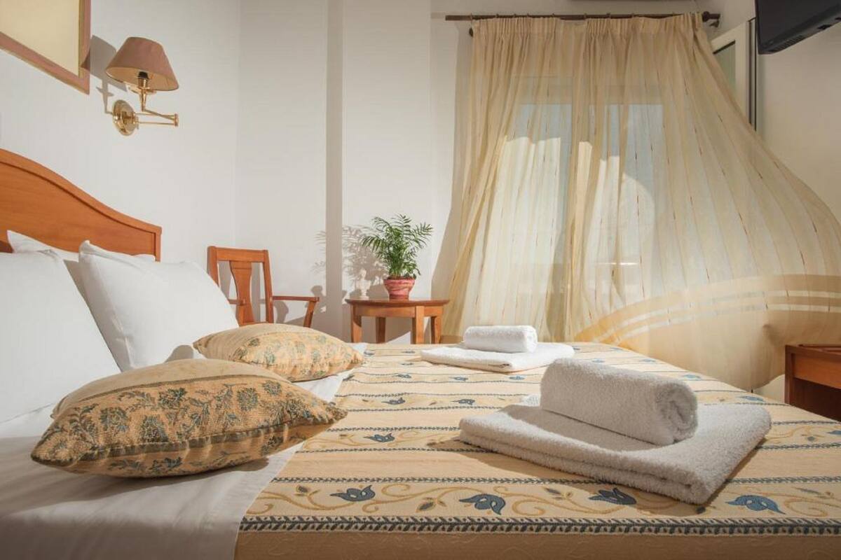 1 bedroom, in-room safe, free wifi, bed sheets