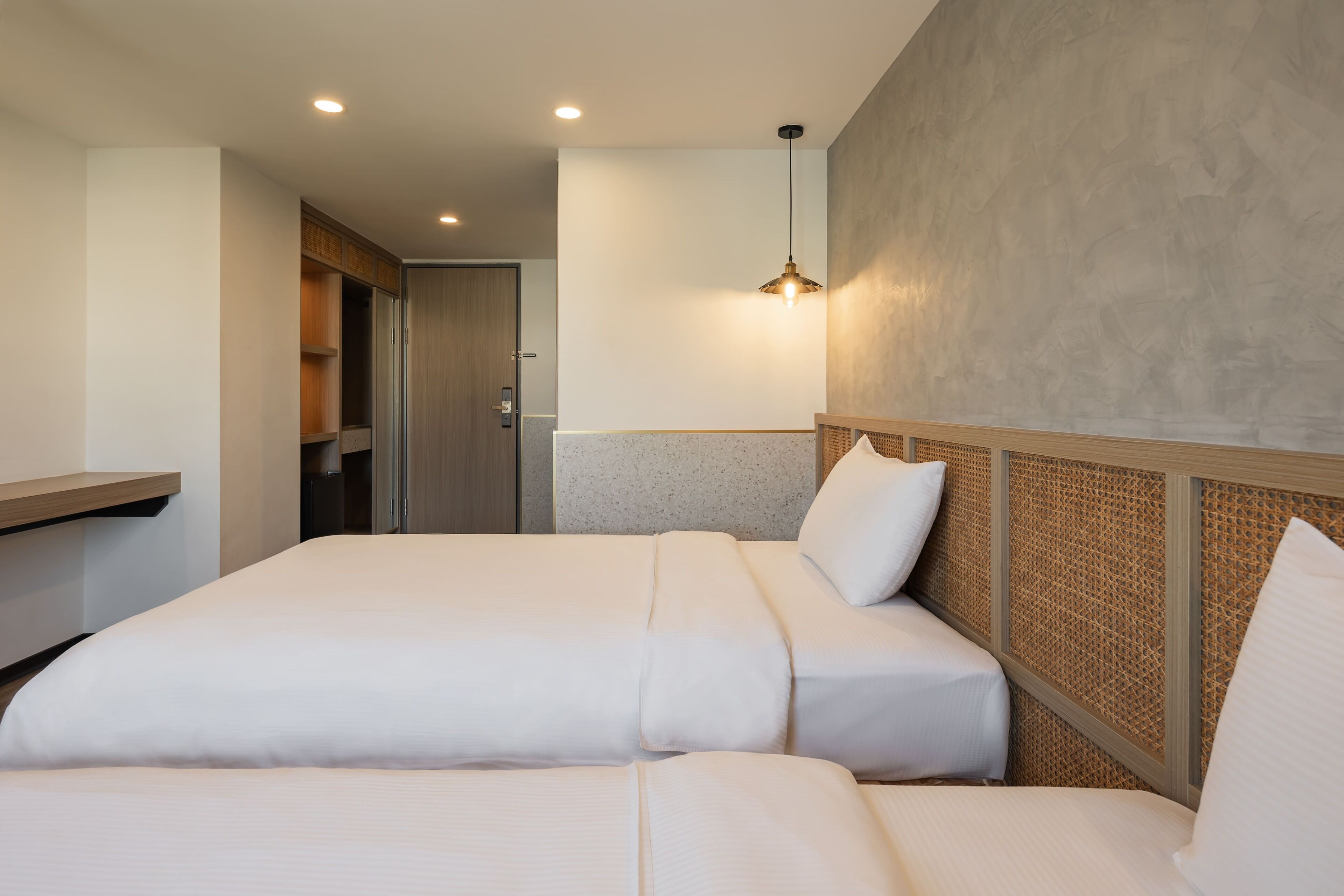 business twin room, 2 single beds | 1 bedroom, desk, free wifi