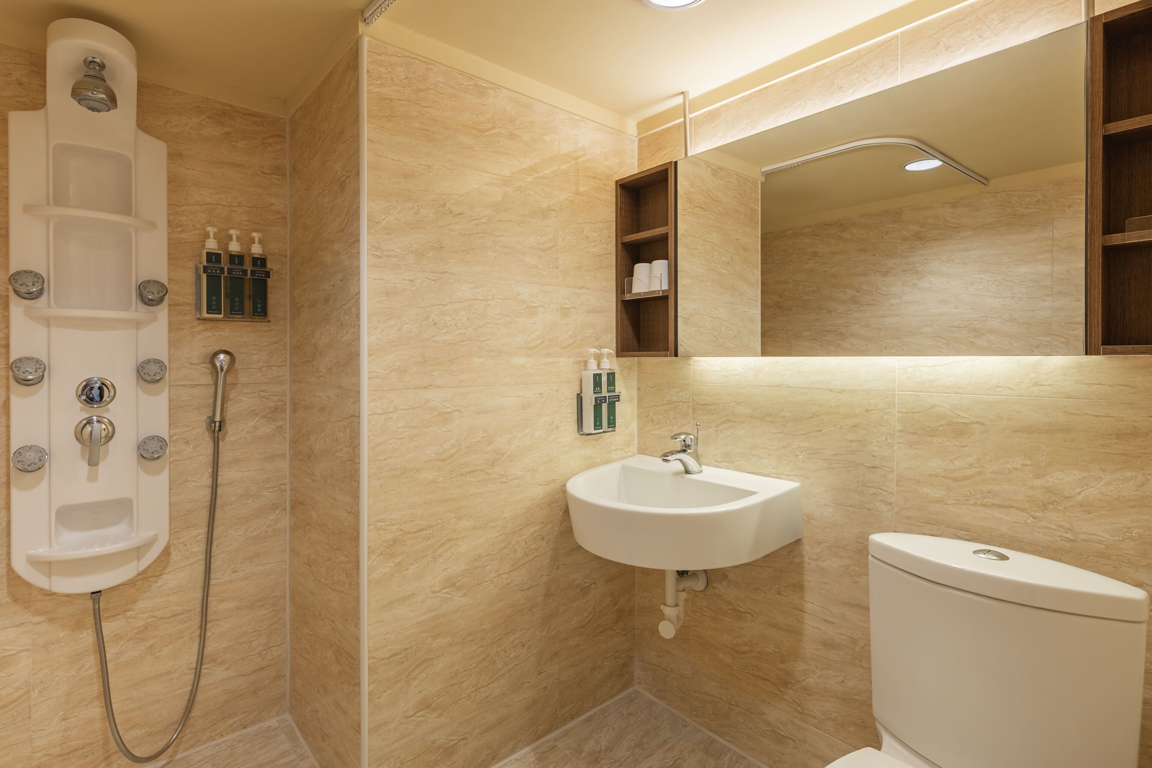 economy room | bathroom | shower, hair dryer, slippers, towels