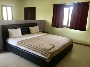 Studio Bisnis, balkon | Kedap suara dan Internet kabel gratis