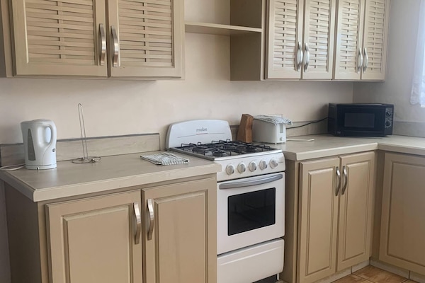 Royal Suite, 4 Bedrooms, Balcony, Courtyard View | Private kitchen | Fridge, microwave, oven, stovetop