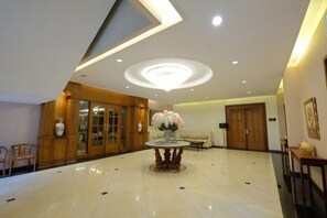 Interior - Hotel Diamond (Solo)