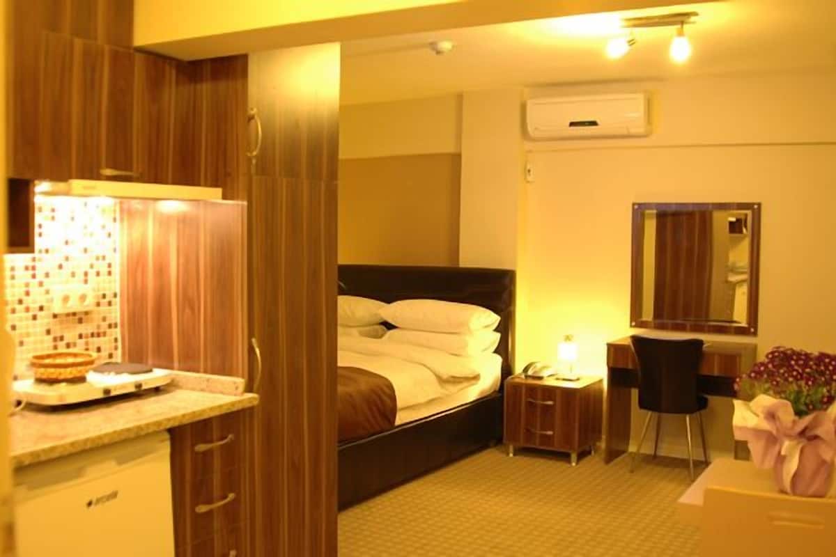 Double Room, Patio