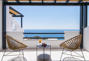 Balcony view - Psaravolada Hotel Milos (Milos)