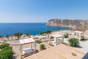 Aerial view - Psaravolada Hotel Milos (Milos)