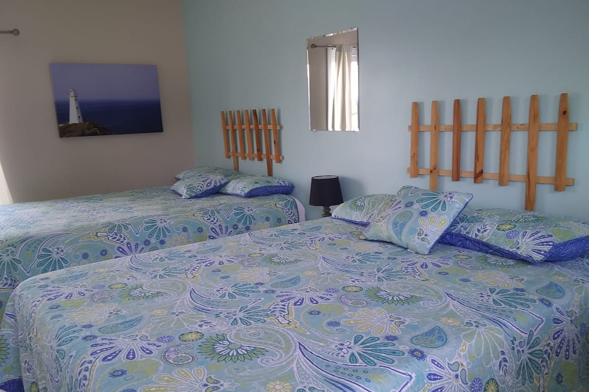 Double Room, 2 Double Beds | Free WiFi, bed sheets