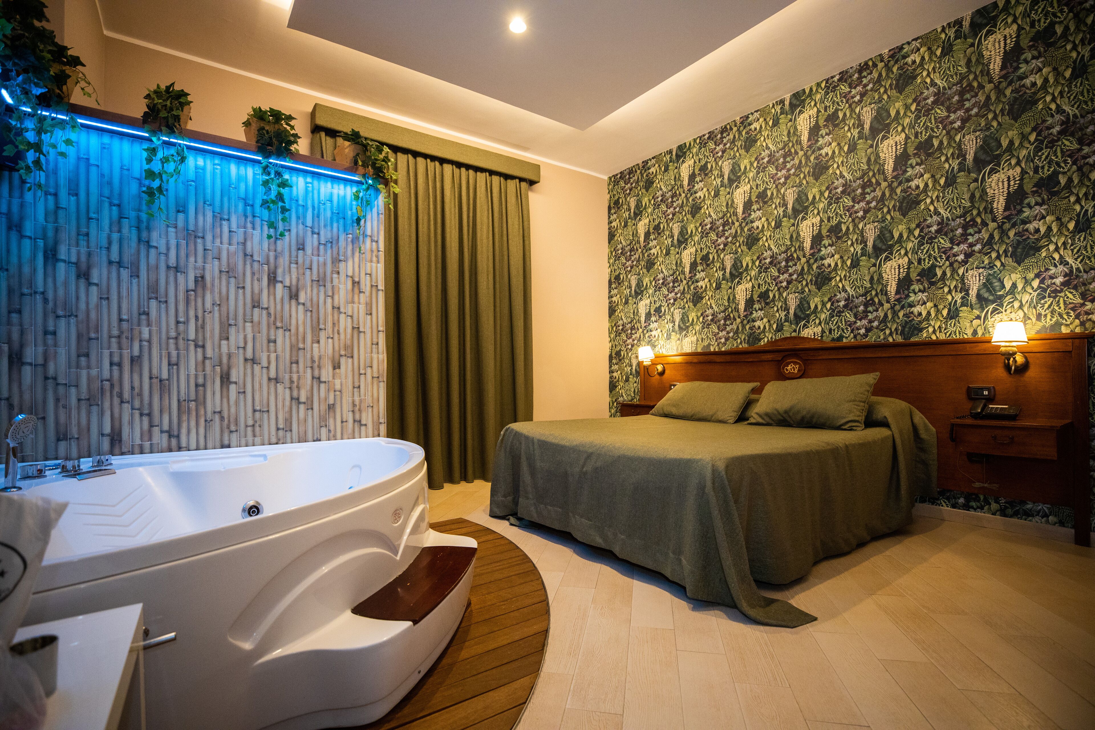 junior suite, jetted tub | private spa tub