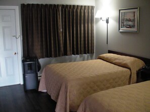 Standard Room, 2 Double Beds | Desk, iron/ironing board, rollaway beds, free WiFi - Perth-Andover Motor Inn (Perth-Andover)