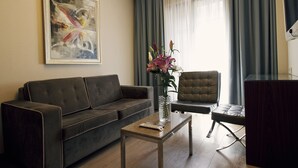 Deluxe Suite, 1 Bedroom, Non Smoking, Kitchen | Living room | LCD TV - Alba Hotel (Istanbul)