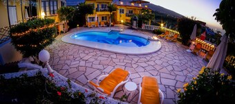 아파르타멘토스 비야 로살바