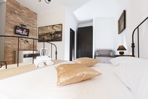 Doppia Classic, balcone | Biancheria da letto di alta qualità, una cassaforte in camera