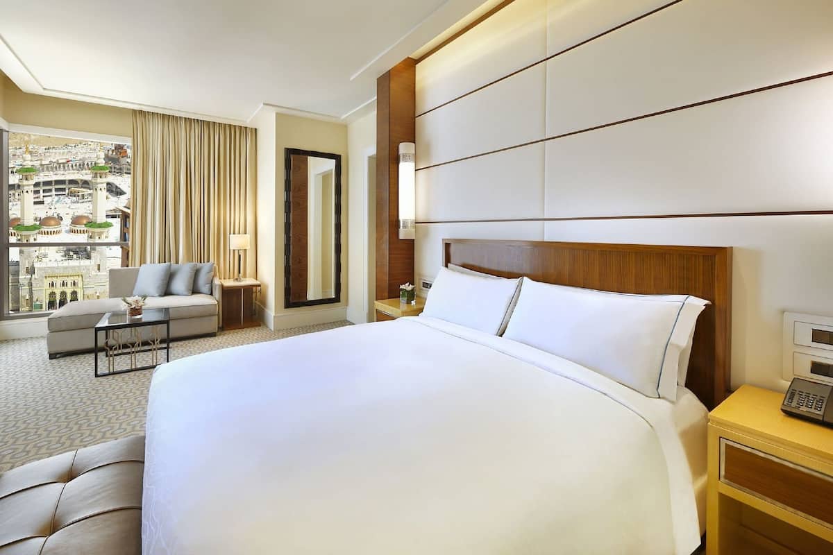 Ropa de cama de alta calidad y minibar