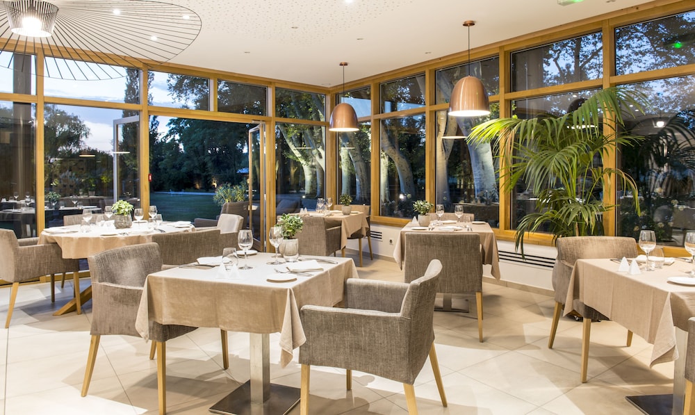 Château de Massillan by null