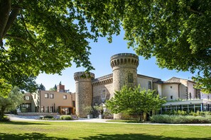 Exterior - Chateau De Massillan (Uchaux)