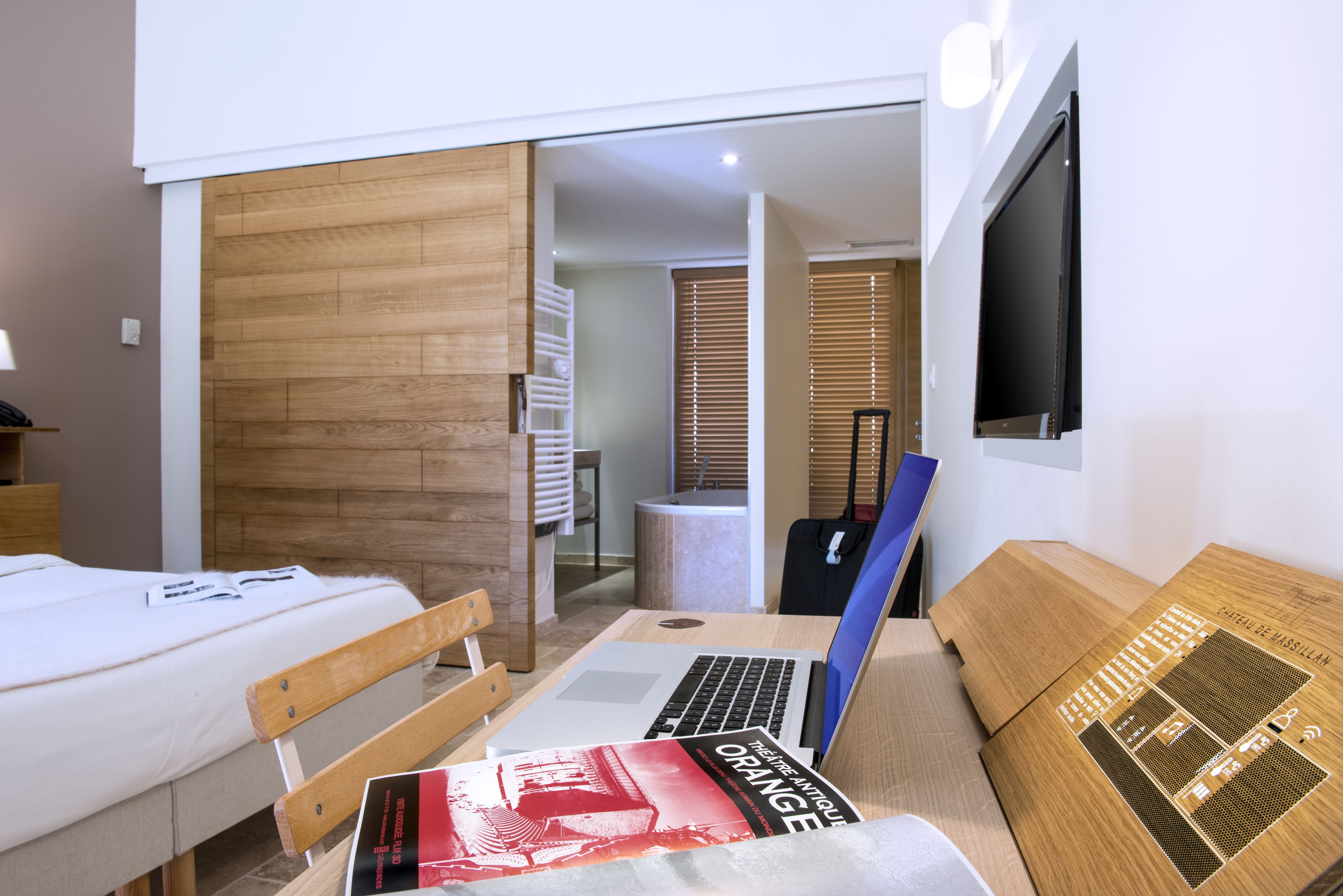 luxury double room, terrace | minibar, in-room safe, soundproofing, free wifi