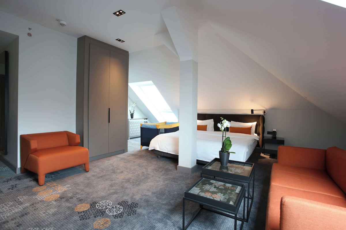 minibar, in-room safe, desk, blackout curtains