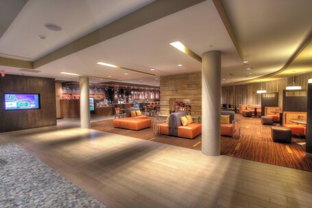 Courtyard by Marriott Gatlinburg Downtown - Image 7