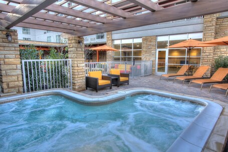Courtyard by Marriott Gatlinburg Downtown - Image 20